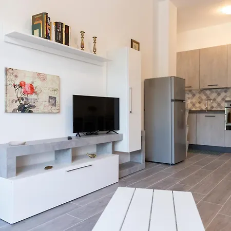 Gray Pearl - Cosy In Center Apartman